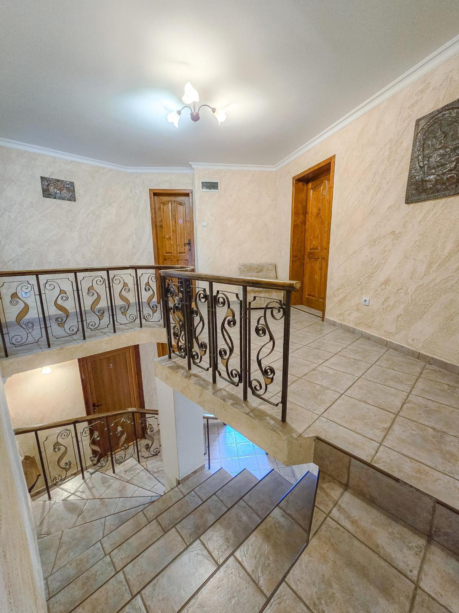 וליקו טורנובו Family Hotel "Slavianska Dusha" מראה חיצוני תמונה