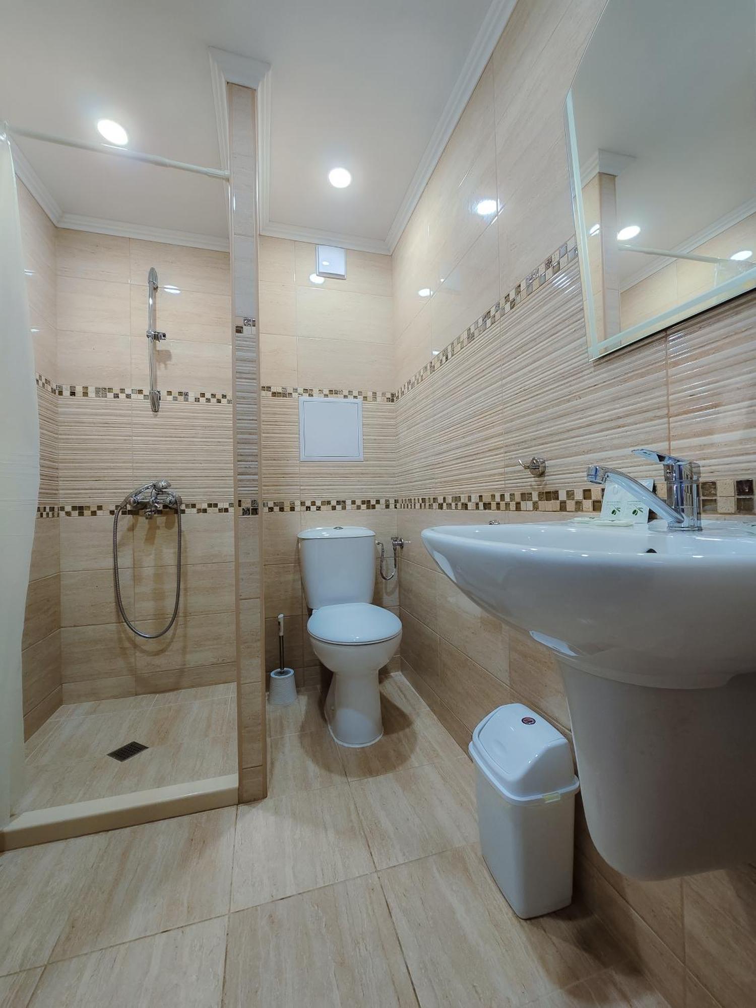 וליקו טורנובו Family Hotel "Slavianska Dusha" מראה חיצוני תמונה
