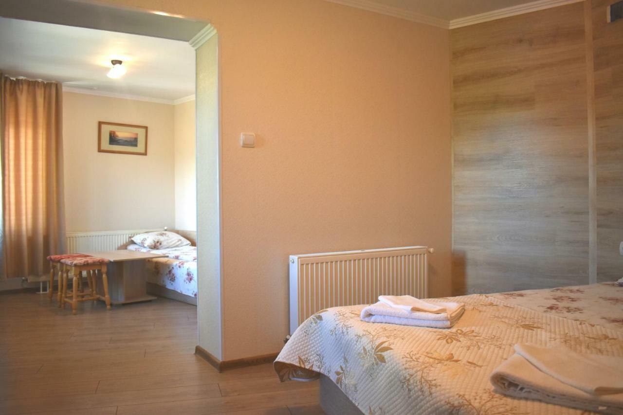 וליקו טורנובו Family Hotel "Slavianska Dusha" מראה חיצוני תמונה